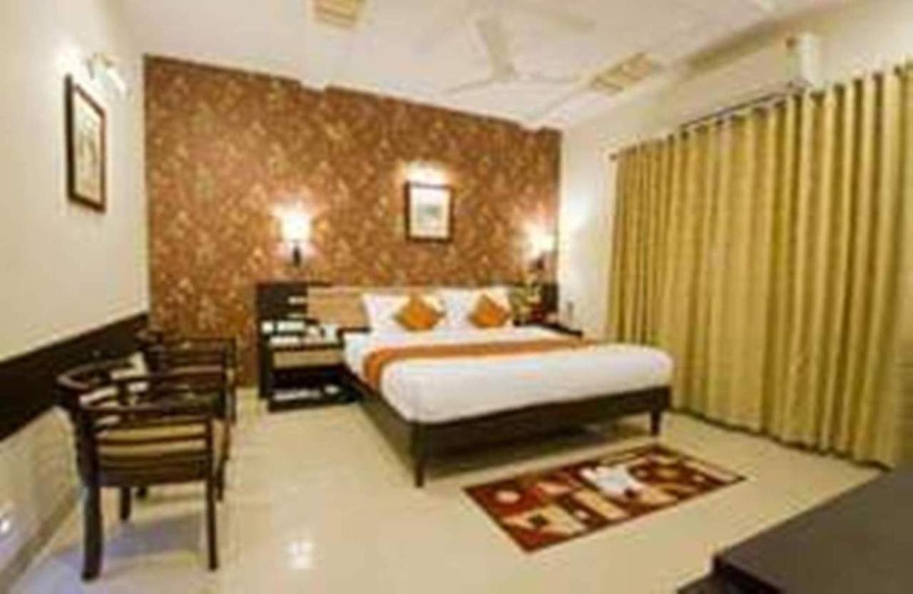 Hotel Siddharth Palace Džajpur Exteriér fotografie