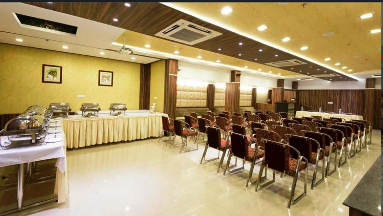 Hotel Siddharth Palace Džajpur Exteriér fotografie